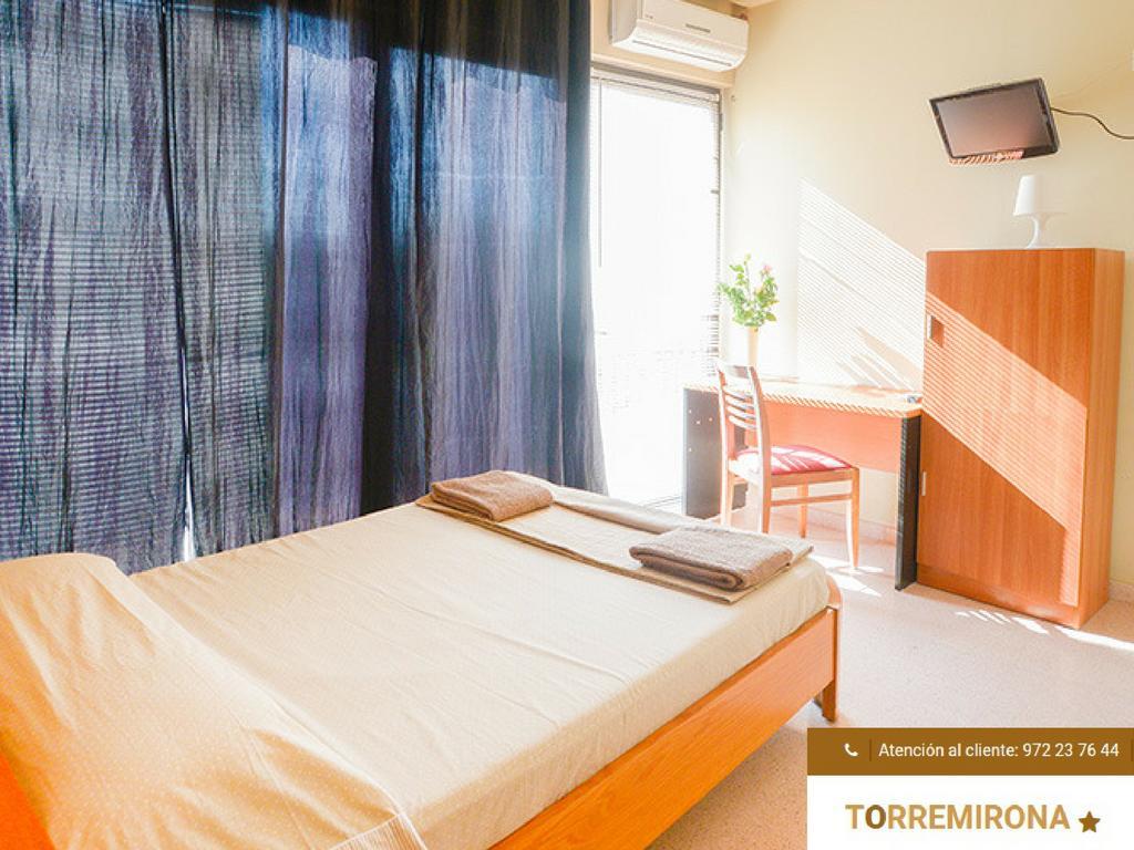 Hostal Torremirona Salt Δωμάτιο φωτογραφία